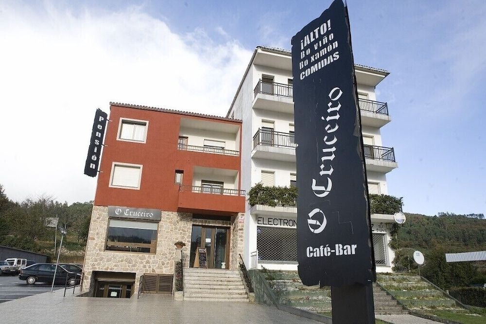 Albergue O Cruceiro Da Ulla