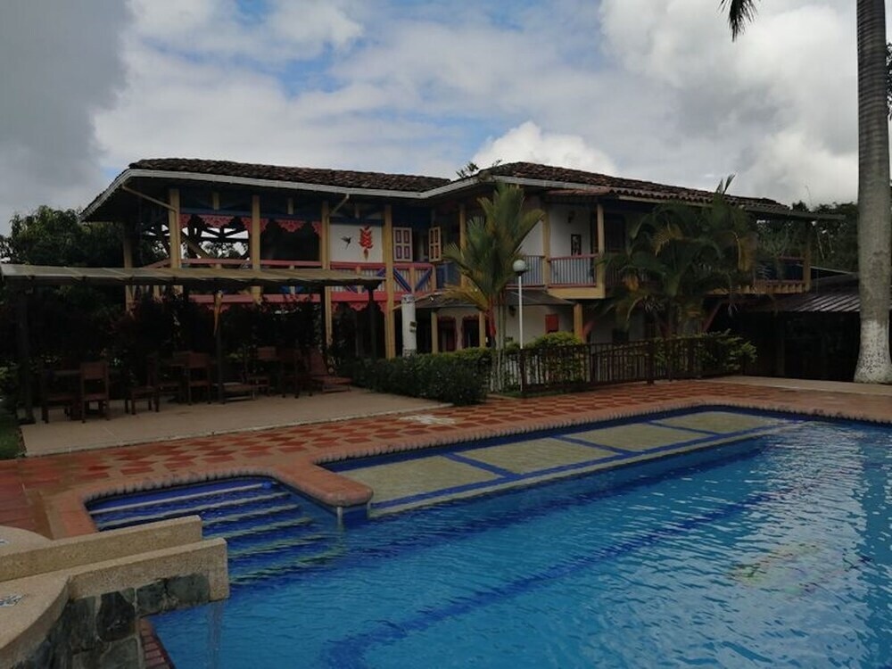 Beautiful Cabin In Quimbaya With Excelent View An Nature Neighborhood