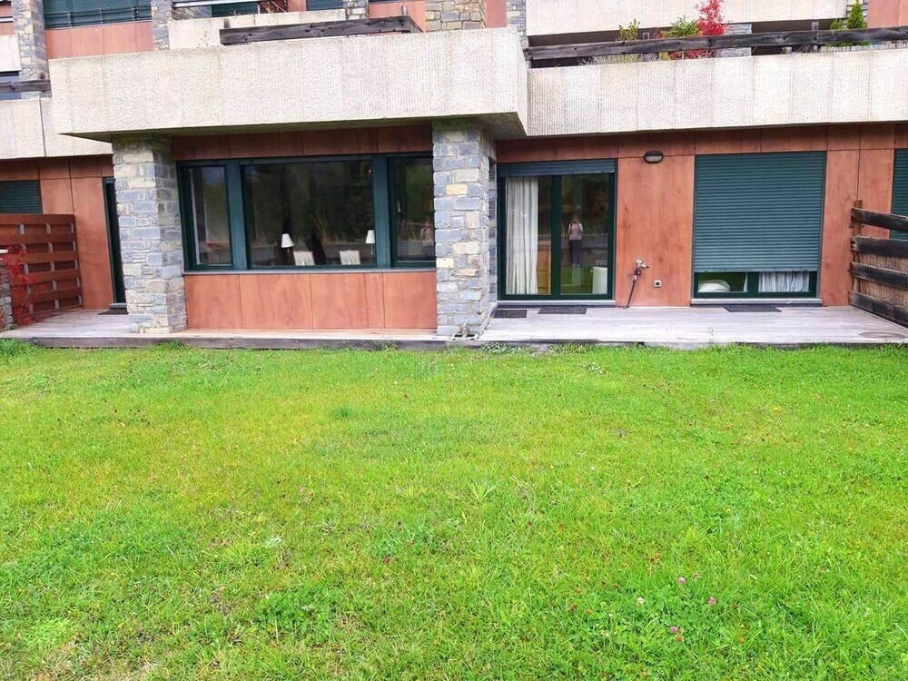Apartment With 3 Bedrooms In Panticosa, With Wonderful Mountain View, Shared Pool And Enclosed Garden - 2 Km From The Slopes