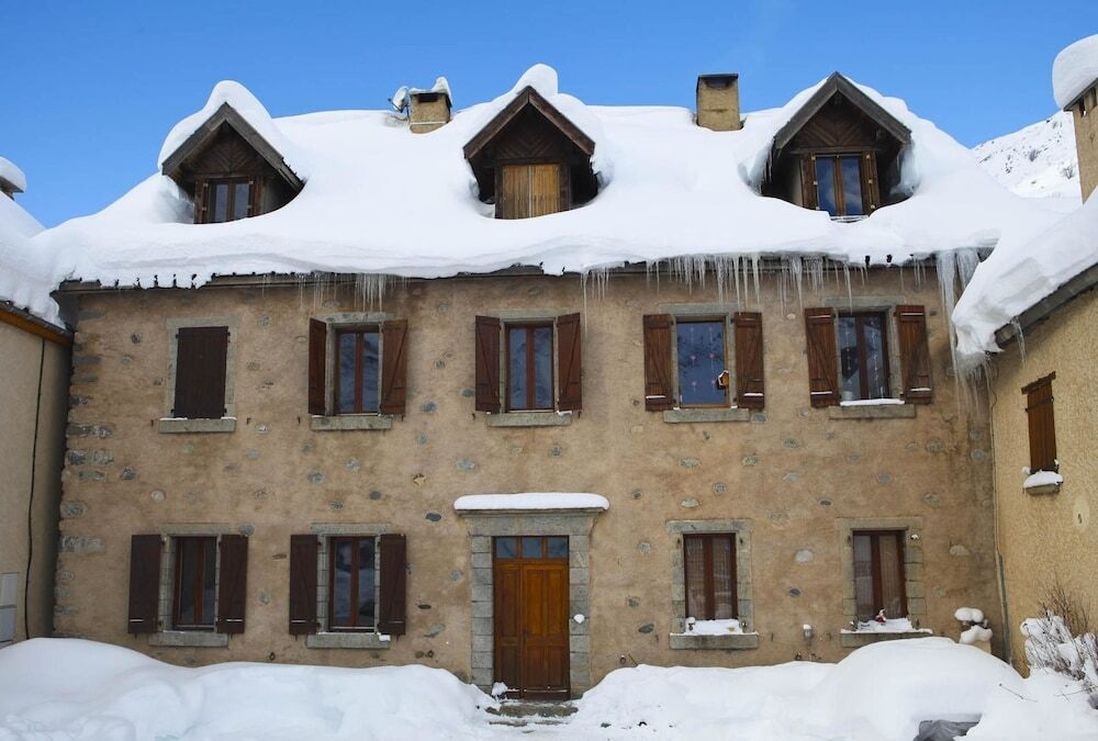 Chalet With In La Grave With Wonderful Mountain View Balc