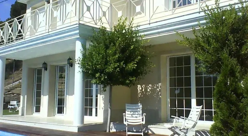 Baró de MontCabrer B&B