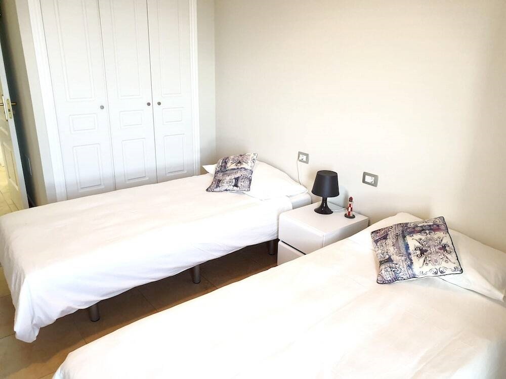 Apartment with 2 Bedrooms in Porís de Abona, with Wonderful Sea View, Pool Access, Furnished Terrace