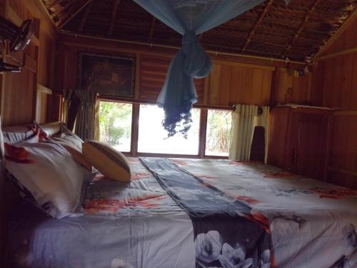 Catamaran Lagoon House