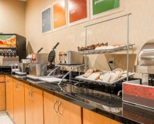 Comfort Suites Saginaw