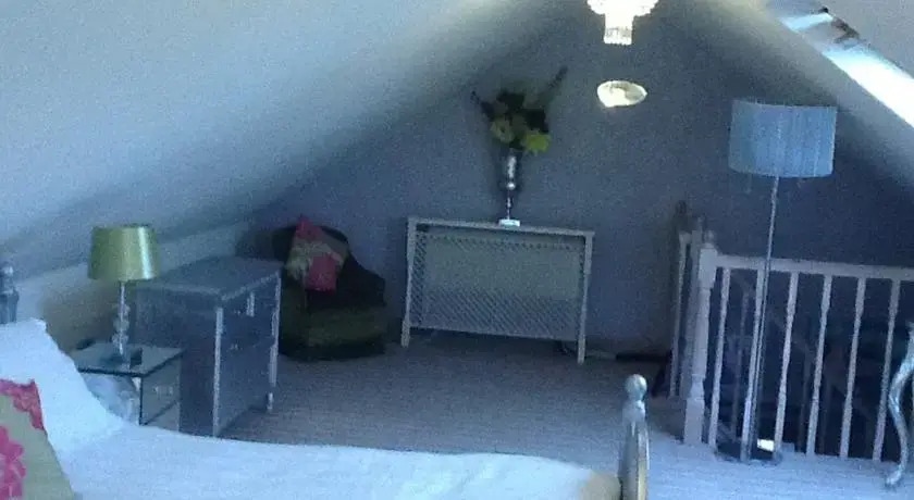 Abbey Lodge Bed And Breakfast