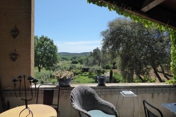 Le Mas Des Vignes De Dions