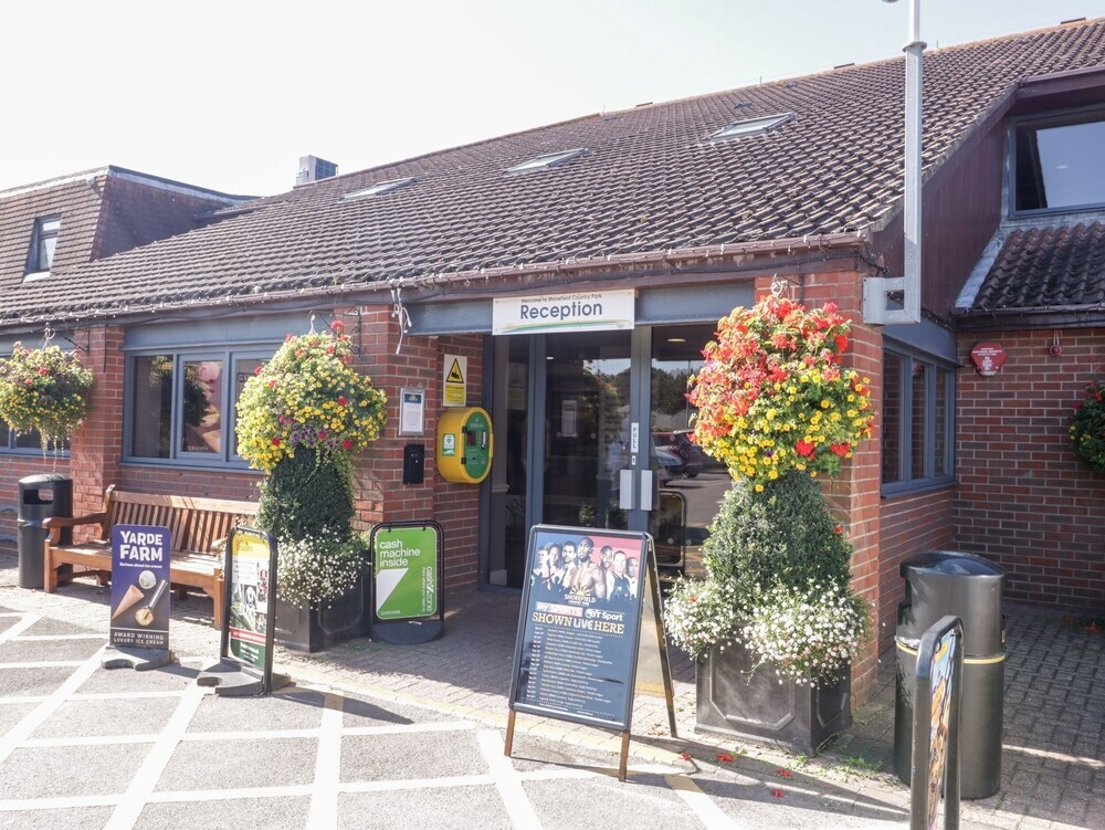 18D Shorefield Country Park