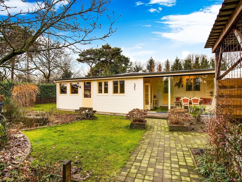 Cosy Bungalow in Meerlo With Garden