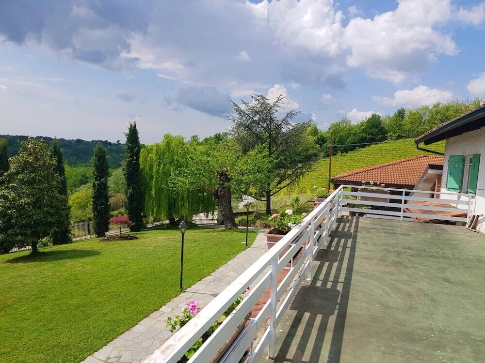Apartment With 2 Bedrooms In San Paolo Solbrito, Asti, With Wonderful Mountain View, Pool Access, Enclosed Garden