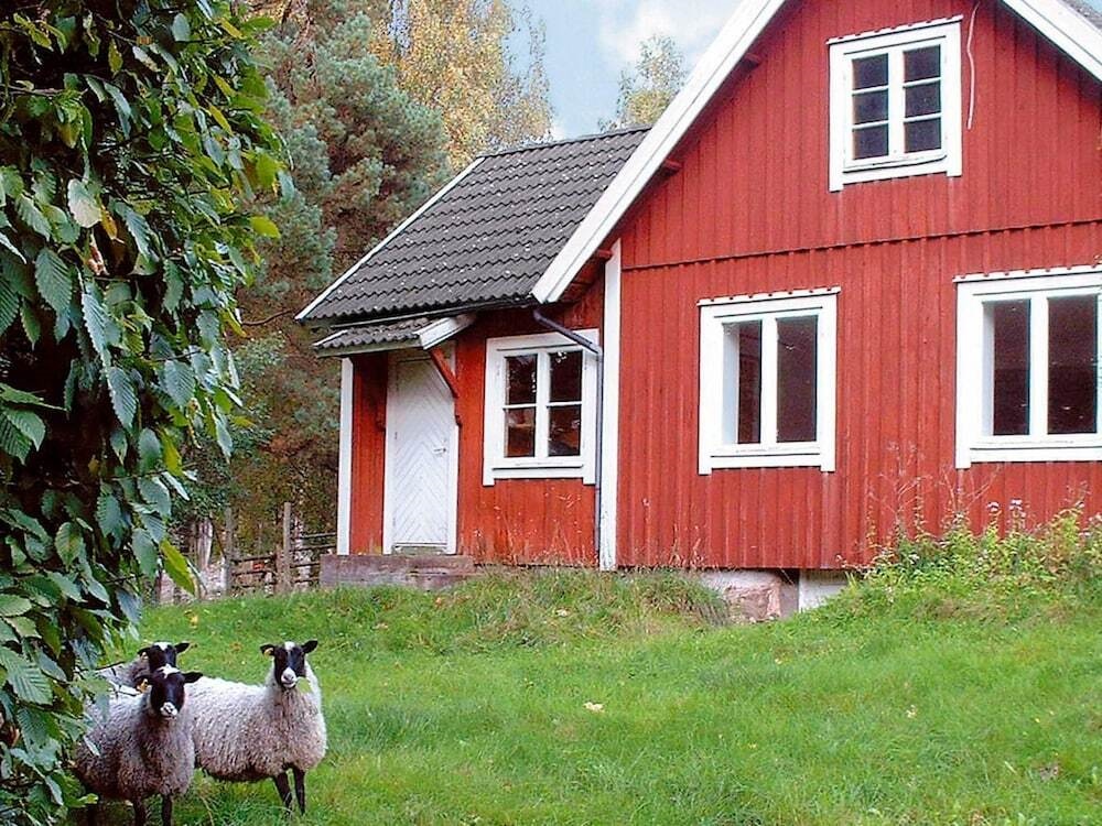 8 Person Holiday Home in Lonsboda-by Traum