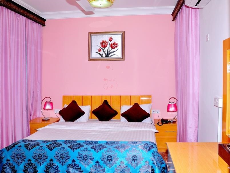 Dream House Apartment