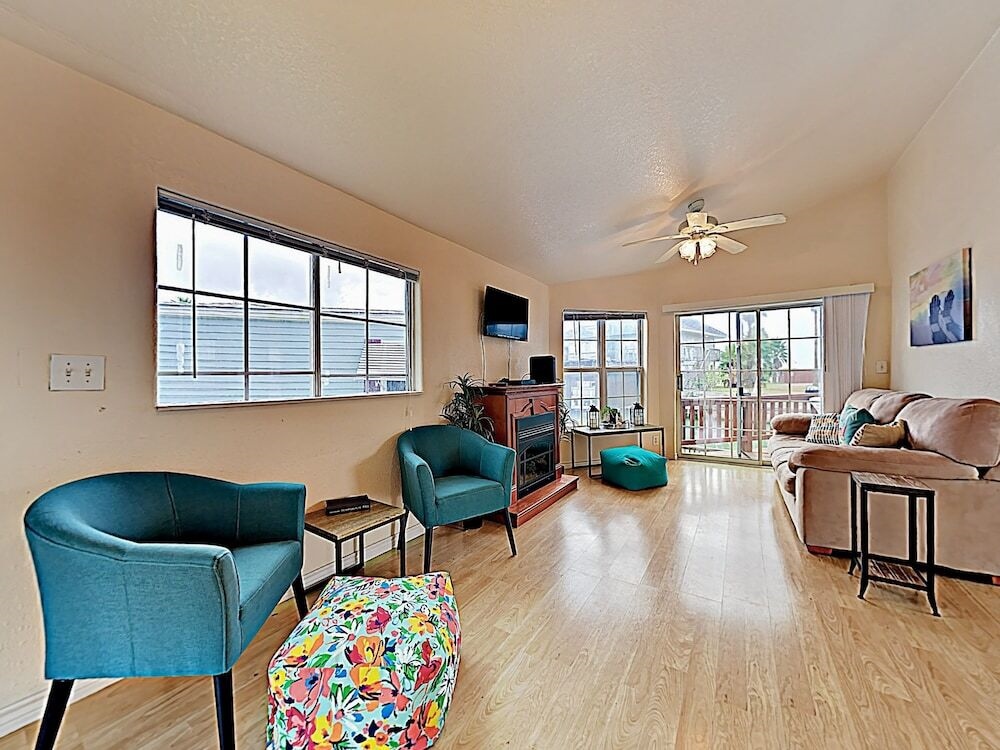 819 Port Isabel - 2 Br Cottage