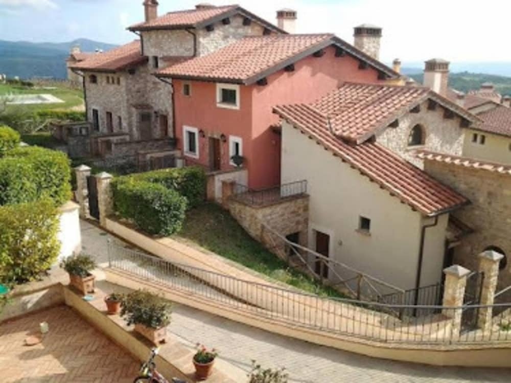 Entire House With Panoramic Views and use of Pool