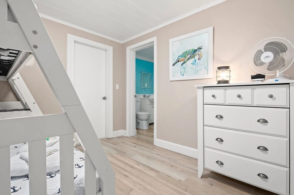 3 Bedroom Bay Front Villa Bring Your Boat Dock Space Available 3 Villa By Redawning