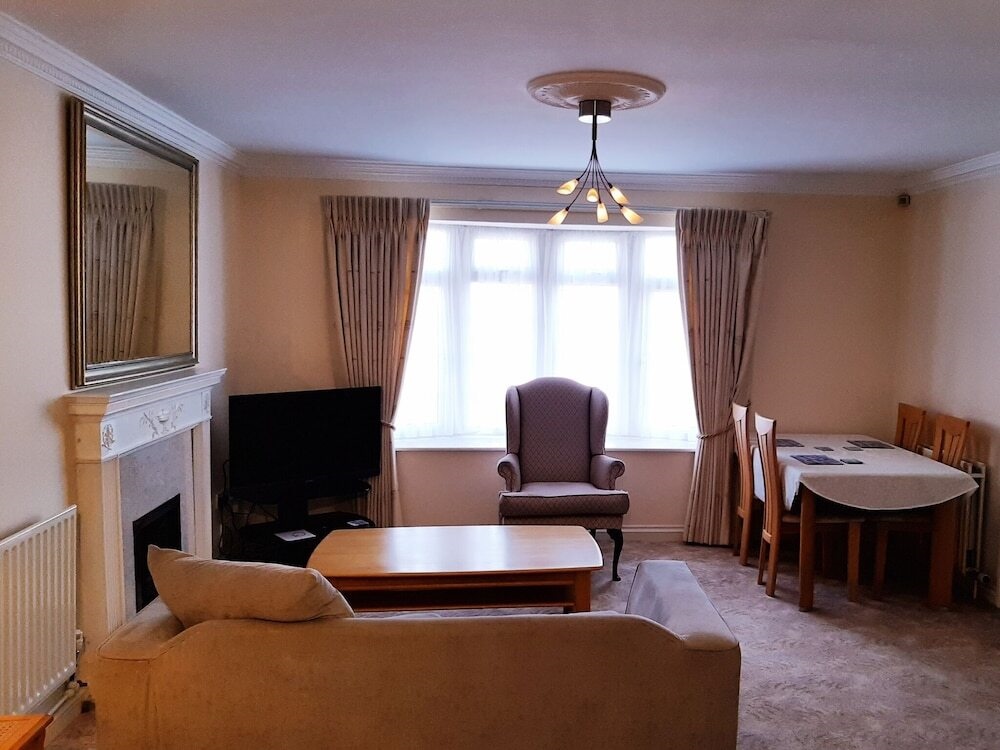 Enticing Apartment In Wimborne Near Model Town