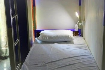 Eos Hostels