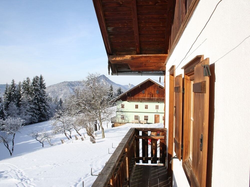 Cosy Holiday Home In Salzburg With Garden And Mountain Views