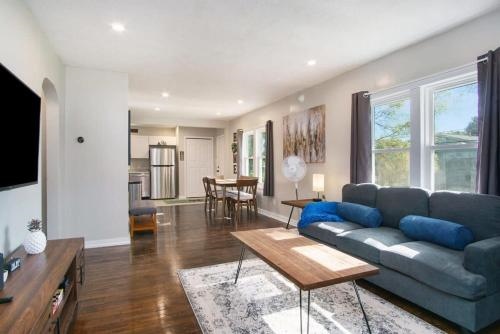 Gorgeous Notre Dame Get Away Comfy Beds Wifi Coffee Games