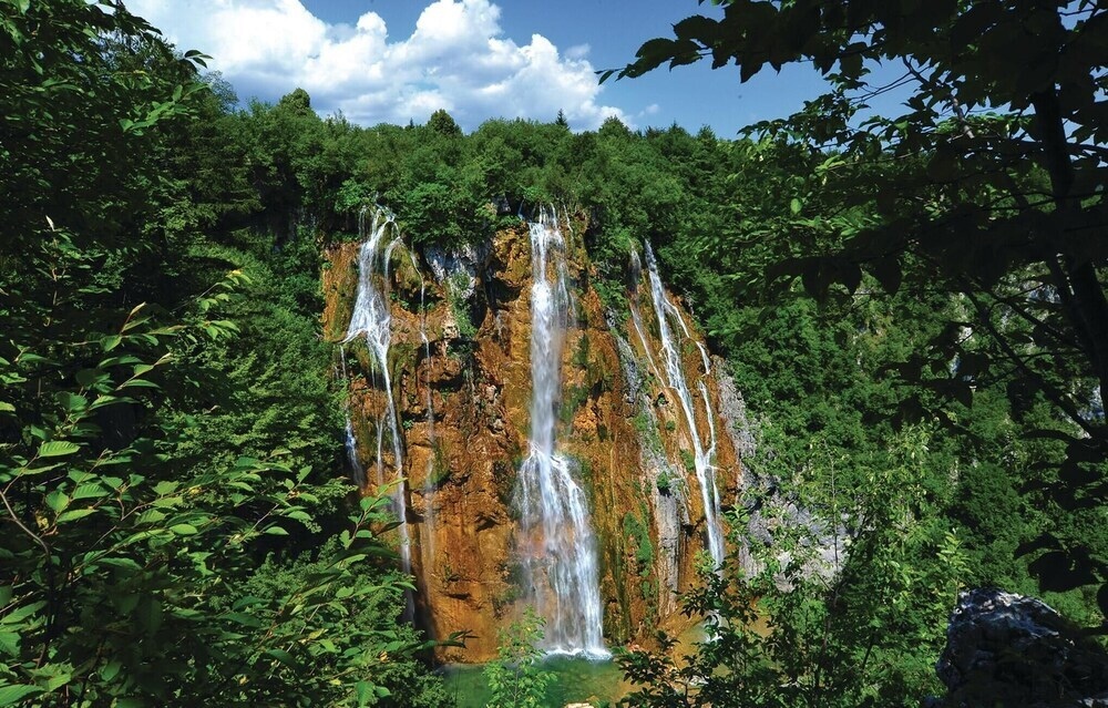 Awesome Home In Donji Babin Potok With 2 Bedrooms, Outdoor Swimming Pool And Heated Swimming Pool