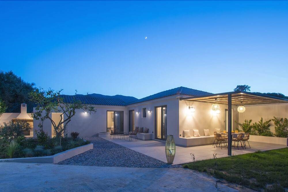 Drallos Luxury Villa