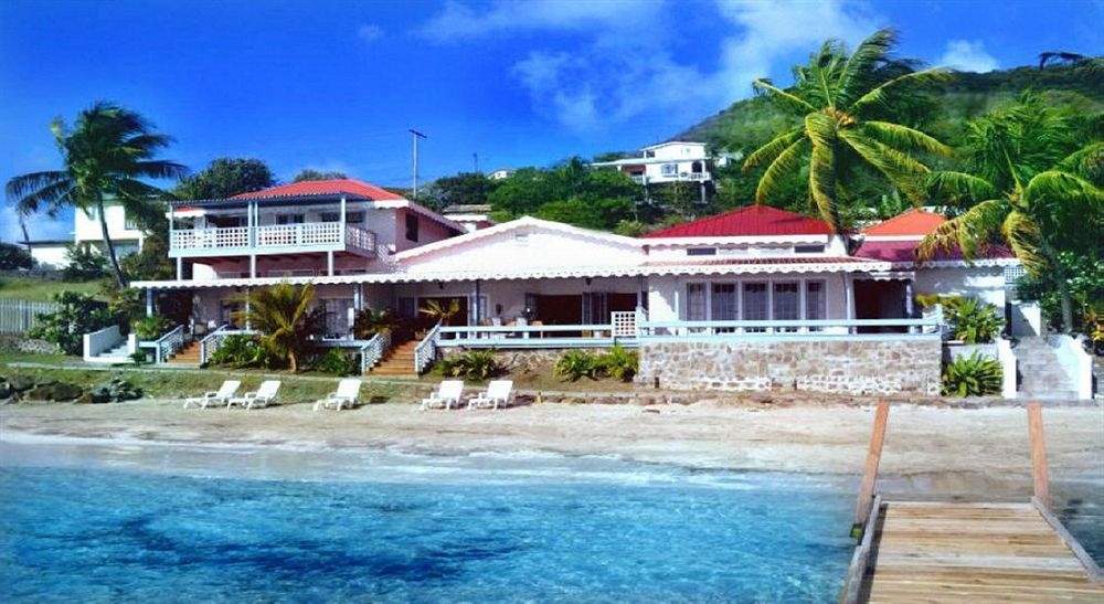 Bequia Beachfront Villa Hotel