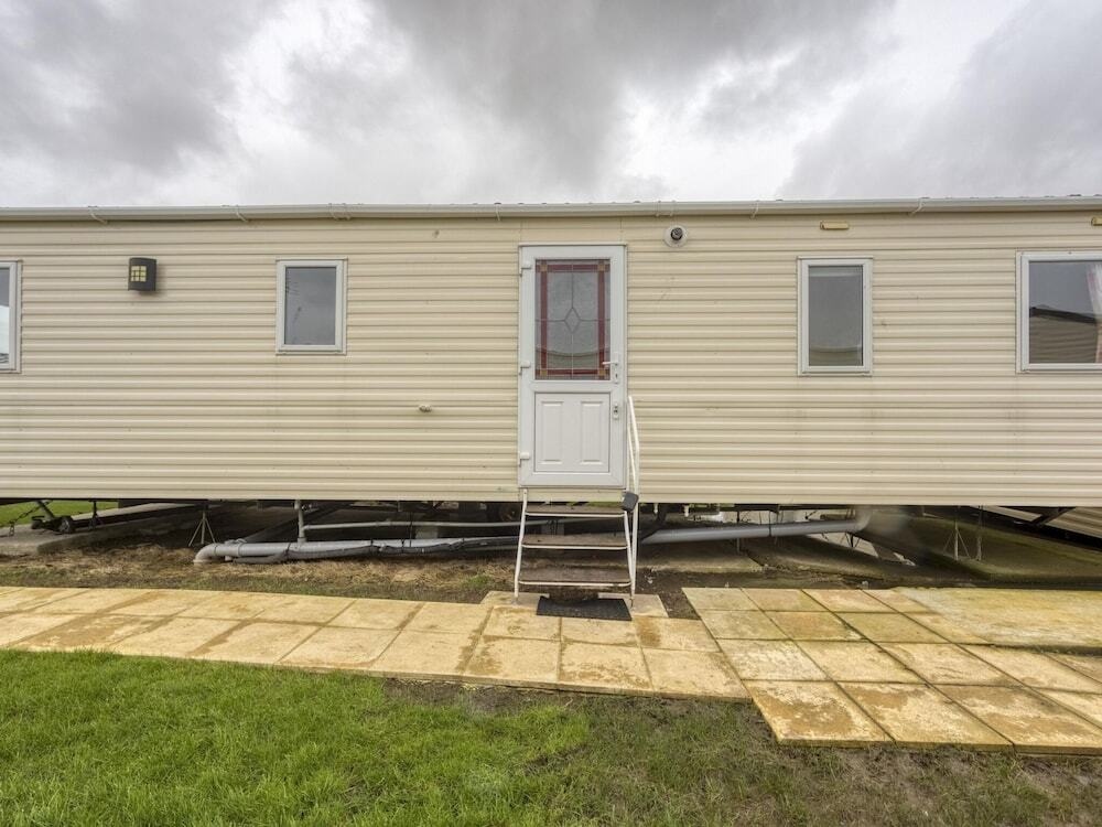 Gorgeous Home in Hastings With Sea Nearby