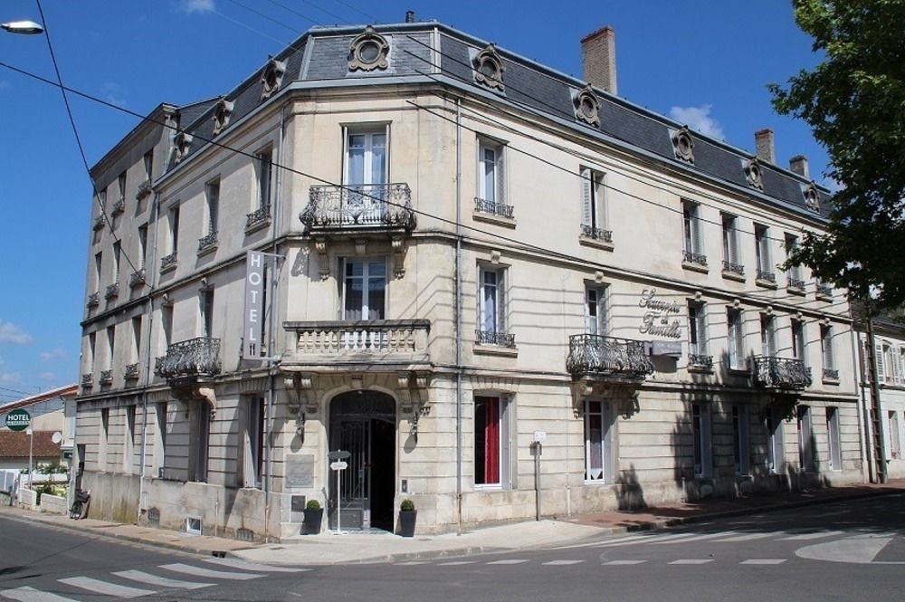 Hôtel Souvenirs De Familles