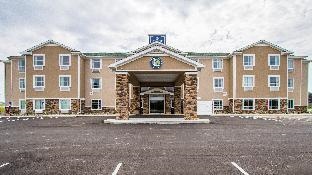 Cobblestone Hotel & Suites - Orrville
