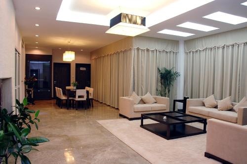 Runyang Huanlong Hotel