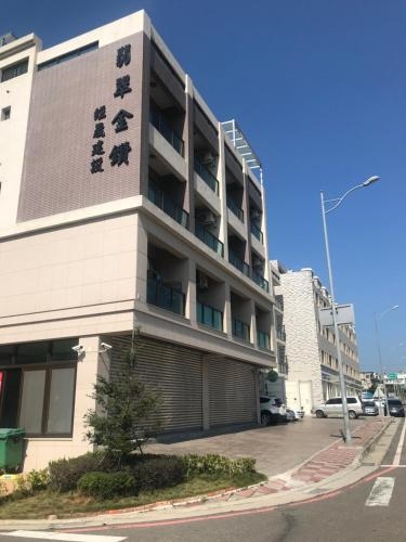 Emerald Diamond Building 1