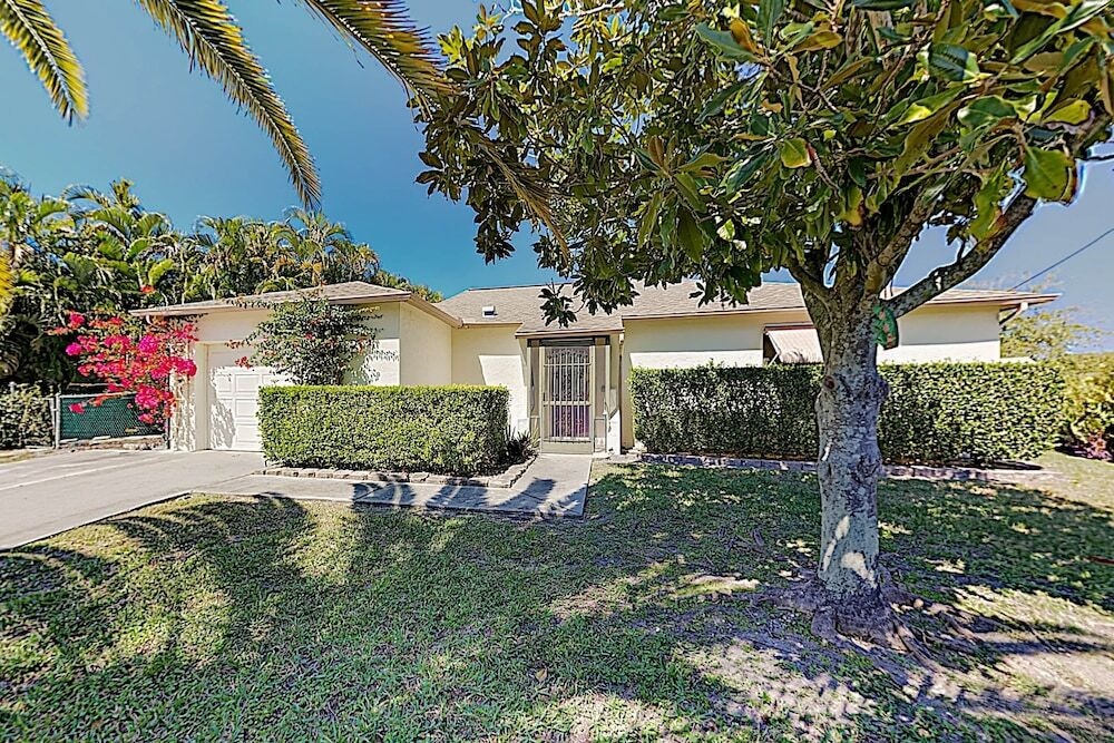 1744 North Fort Myers - 2 Br Home