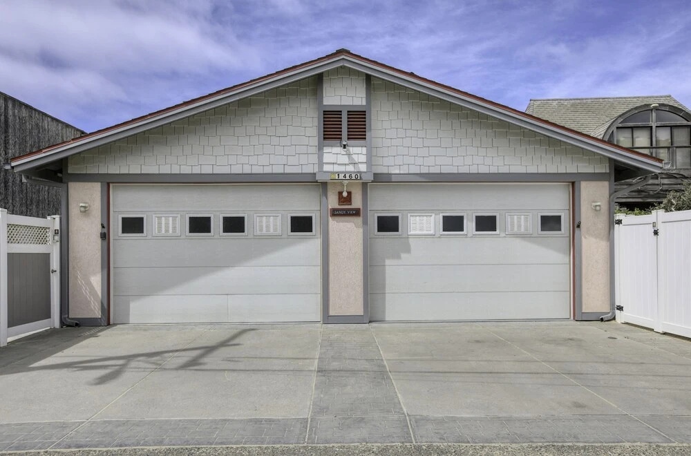 1460 Strand Way 2 Bedroom Home By Redawning