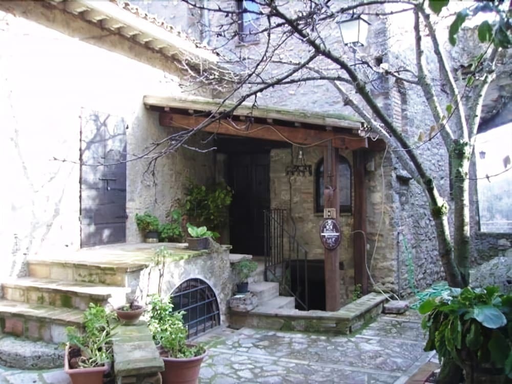 Castello di Barattano