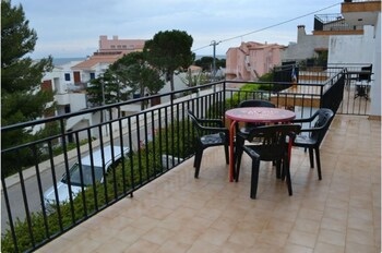 106029 - Apartment in  Llançà