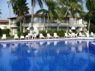 Cabo Blanco Hotel & Marina