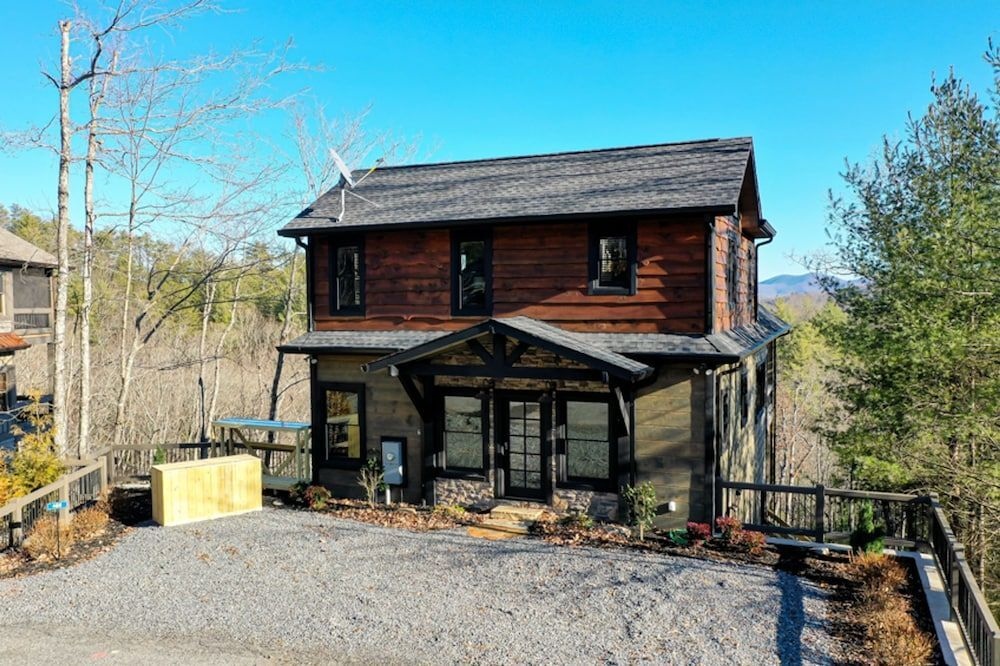 Bear Claw Cabin By Escape To Blue Ridge