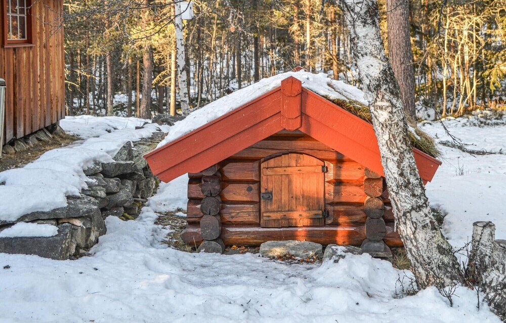 Amazing Home In Tunhovd With 3 Bedrooms