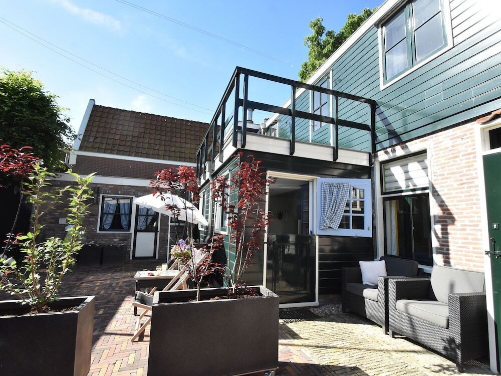 Comfy Holiday Home With Fenced Courtyard In Edam Near Center