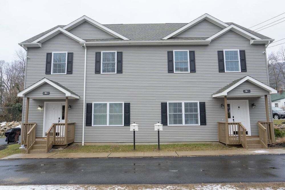 Beautiful Brand New 3 Bd Home Near West Point!