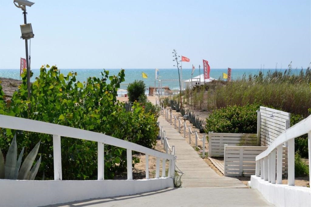 Baia Del Faro - Kartibubbo