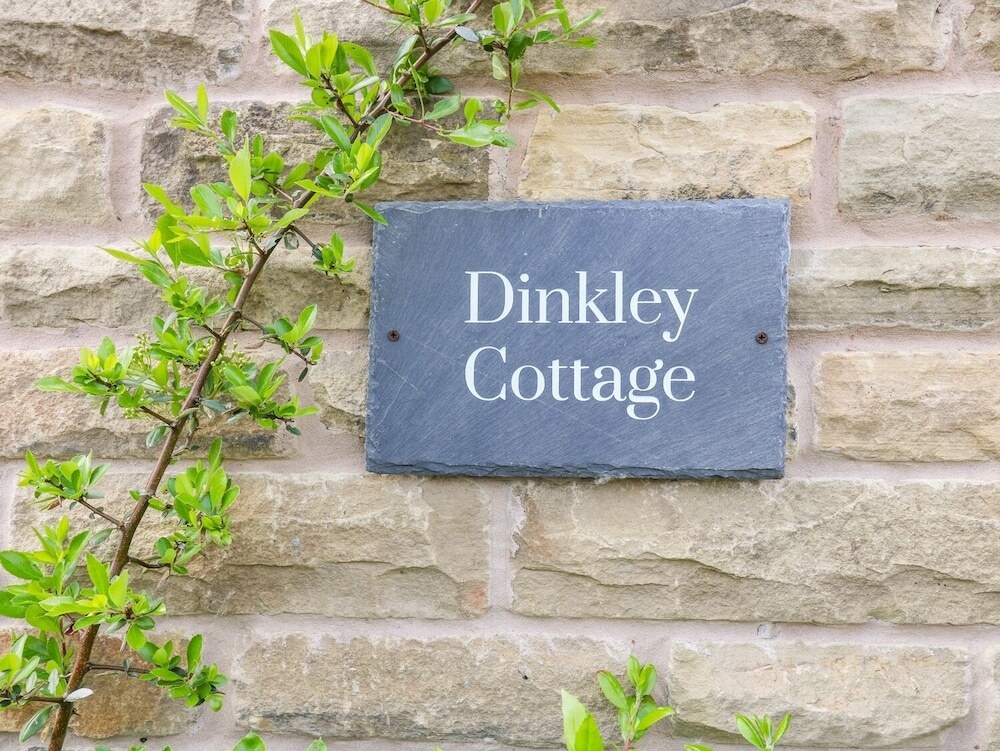 Dinkley Cottage