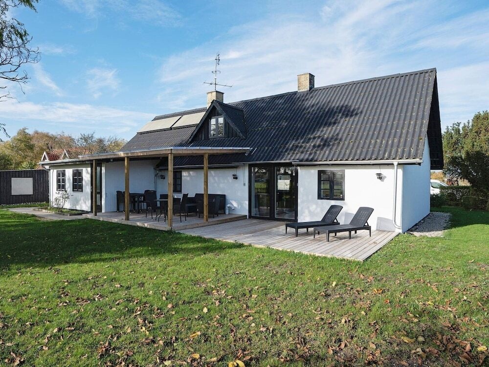 8 Person Holiday Home In Sakskobing