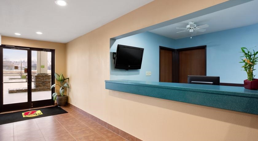 Country Hearth Inn Eddyville