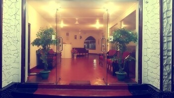Delight Guest House And Restaurant