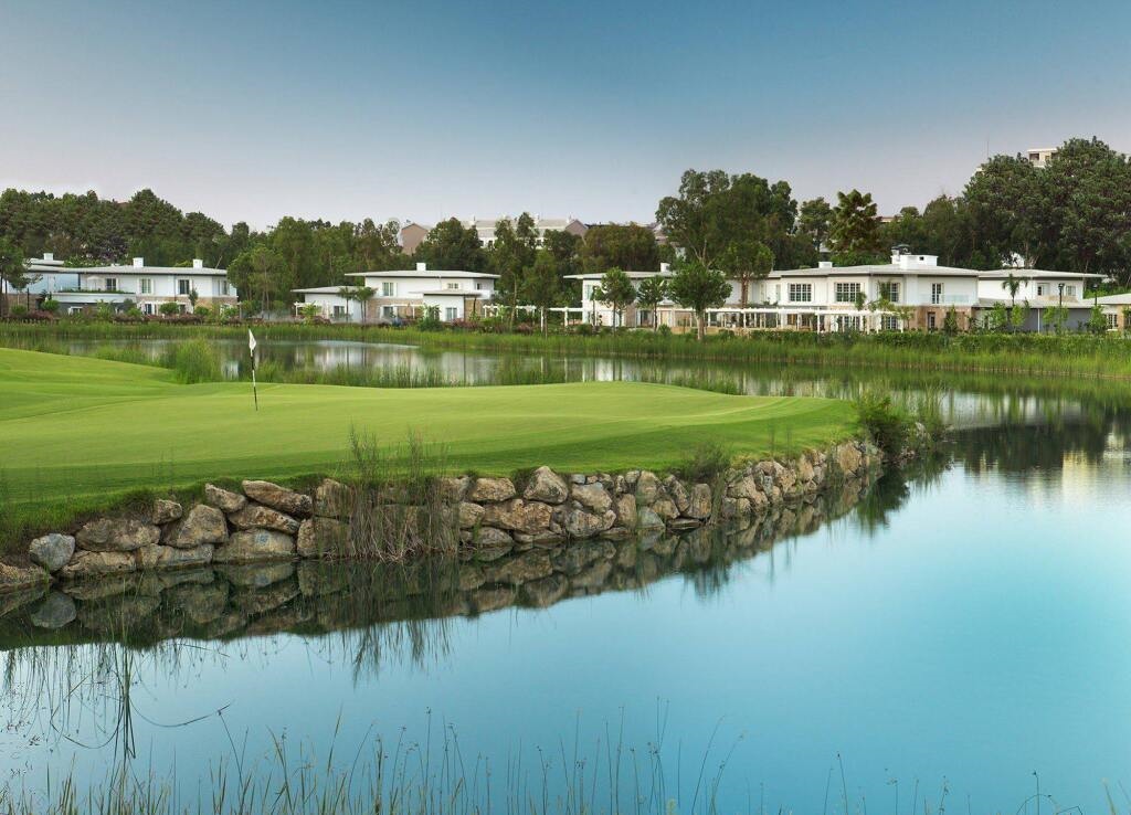 Cornelia Azure Villa