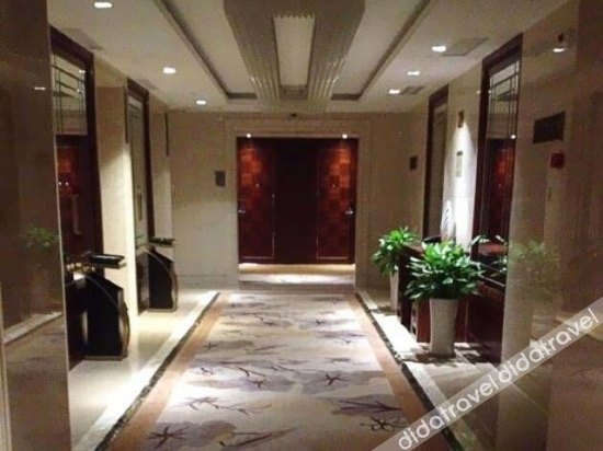 Dongyi International Hotel