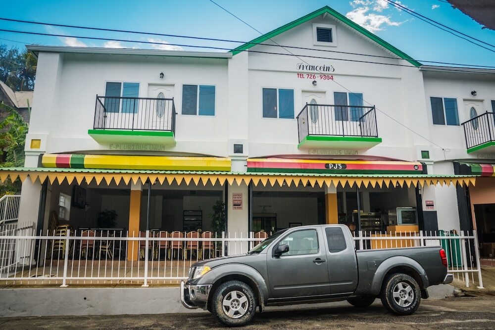 Francein's One Bedroom Suite