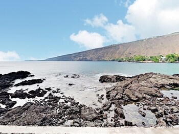 Oceanfront 3br, Breathtaking Views 3 Bedroom Home