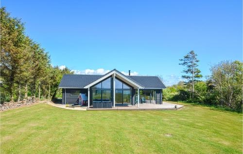 Cozy Home In Vinderup With House Sea View