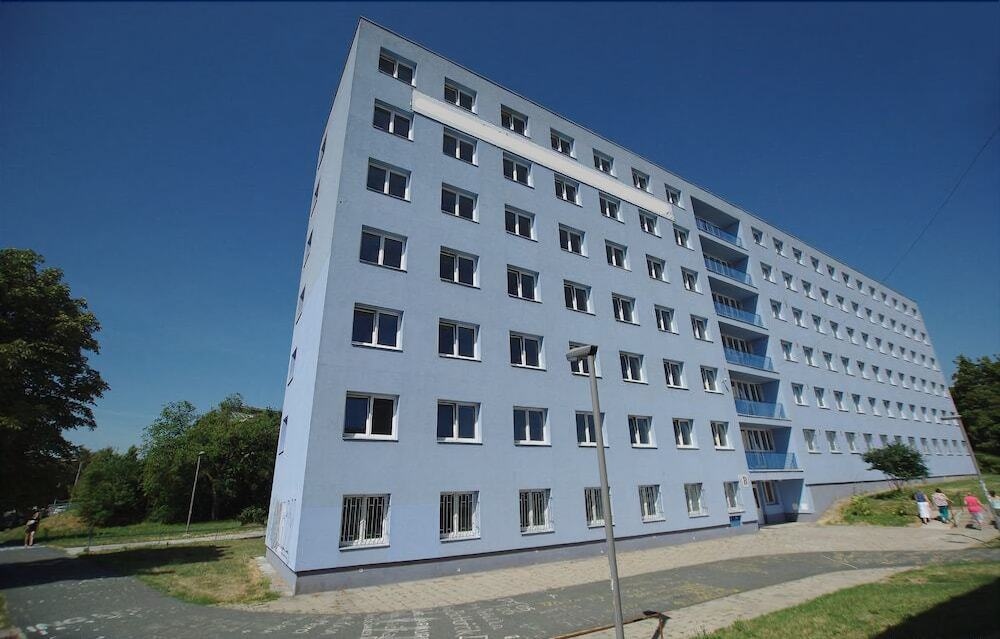 GProoms - Jana Amose Komenskeho B-blue